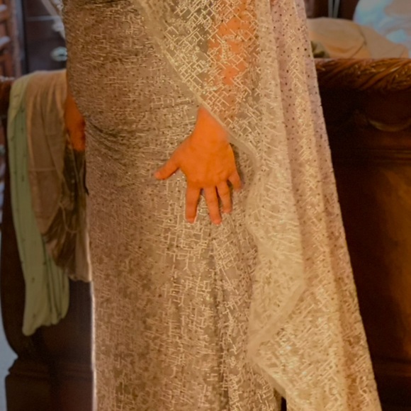 Dresses & Skirts - Elegant Silver Lace Dress with train